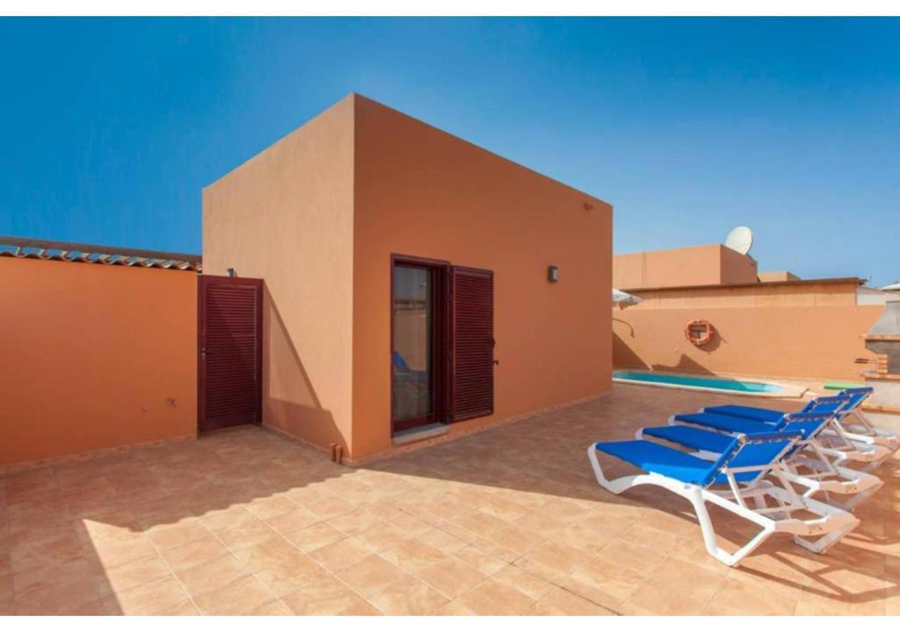 Anahi Homes Corralejo -Villa Dracaena 4 La Oliva Exterior photo